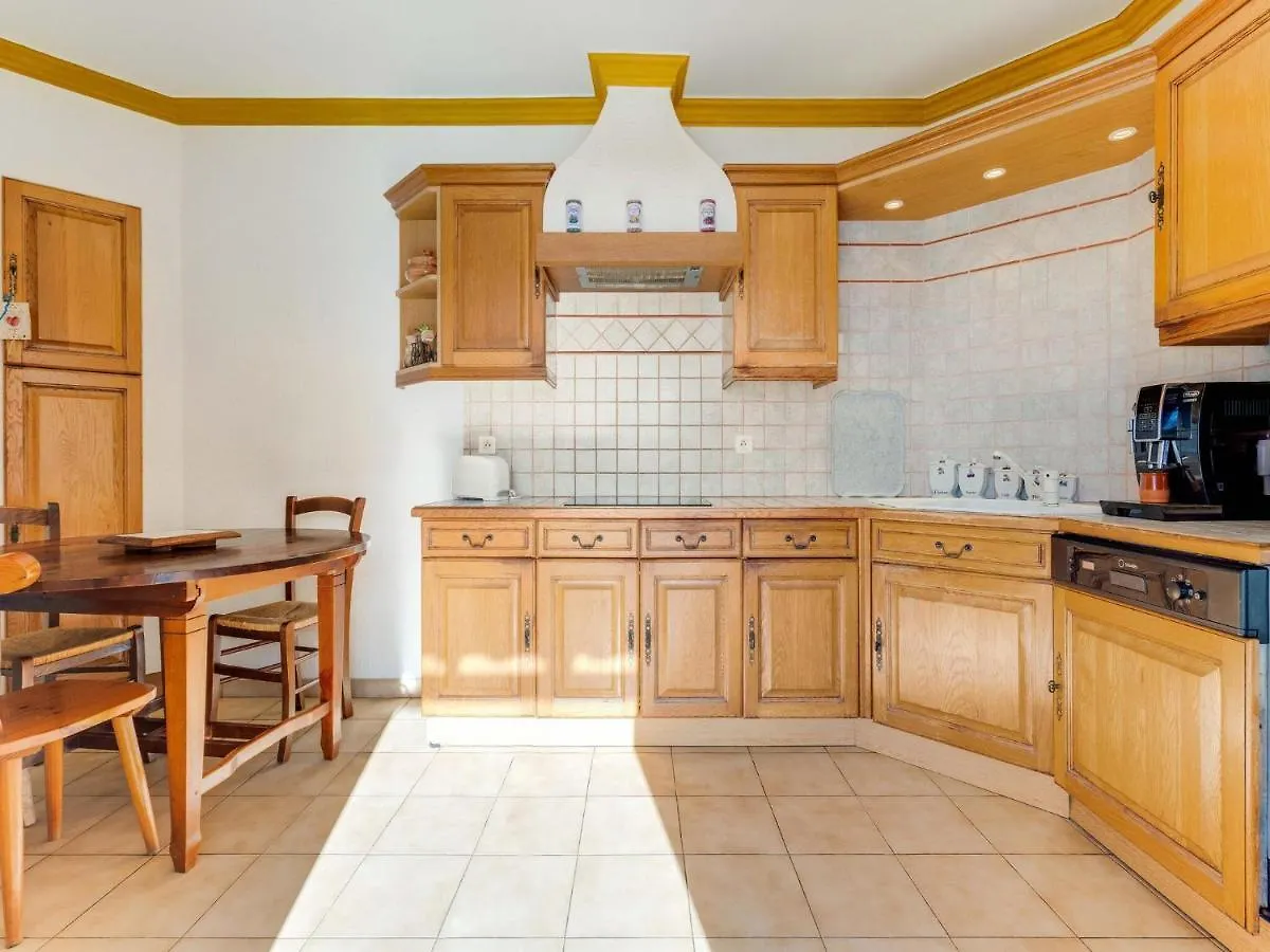 Tatil Evi Villa With Swimming Pool In Sorgues