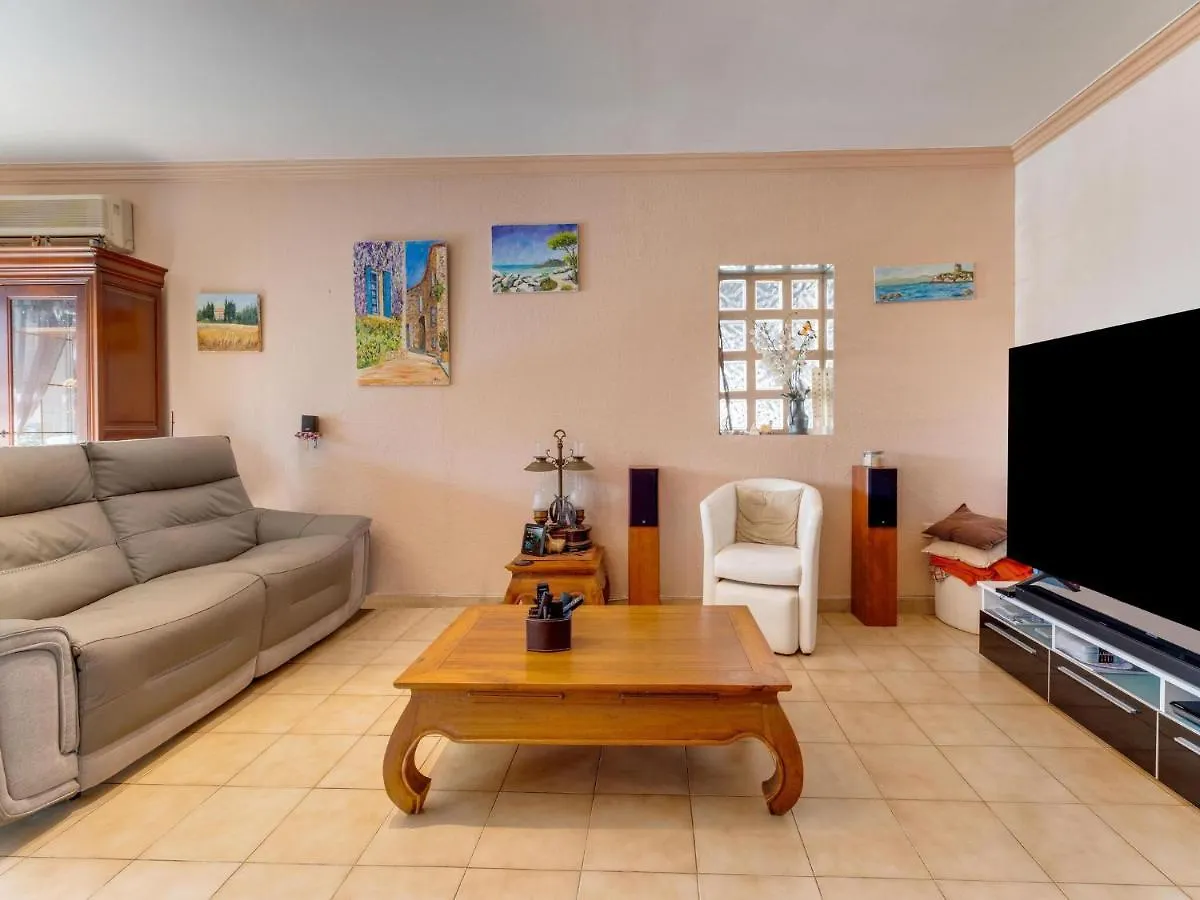 Villa With Swimming Pool In Sorgues 0*,  France